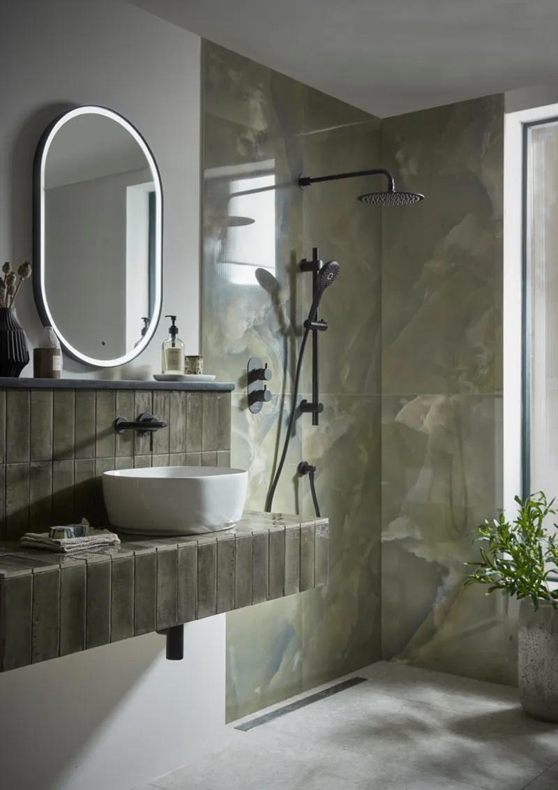 How to Style Black Showers and Taps: A Luxury Bathroom Design Guide
