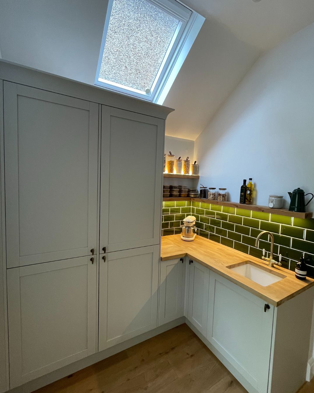 Shaker Kitchen Transformation: A Green and Grey Masterpiece in North London