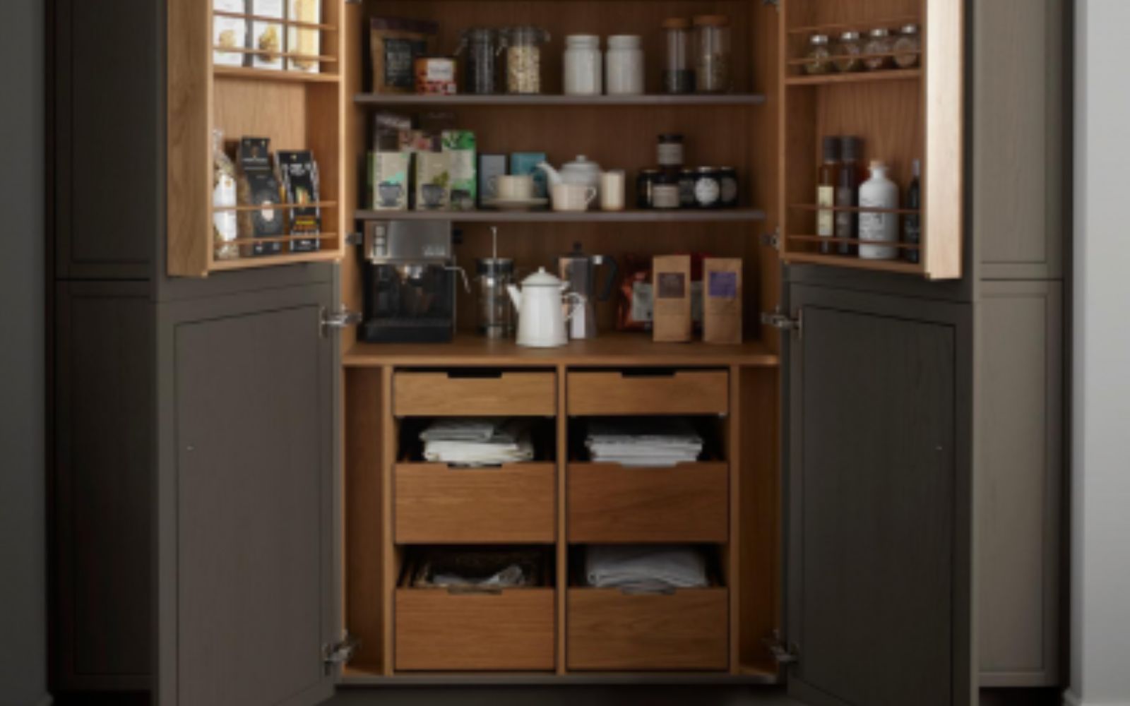 Laura Ashley Harbury In-Frame Kitchen